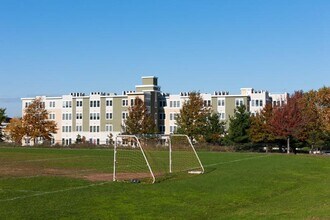 87 New St in Cambridge, MA - Foto de edificio - Building Photo