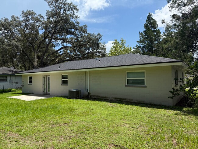 2907 SE 11th St in Ocala, FL - Building Photo - Building Photo