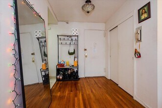 84-20 153rd Ave-Unit -6h in Queens, NY - Building Photo - Building Photo
