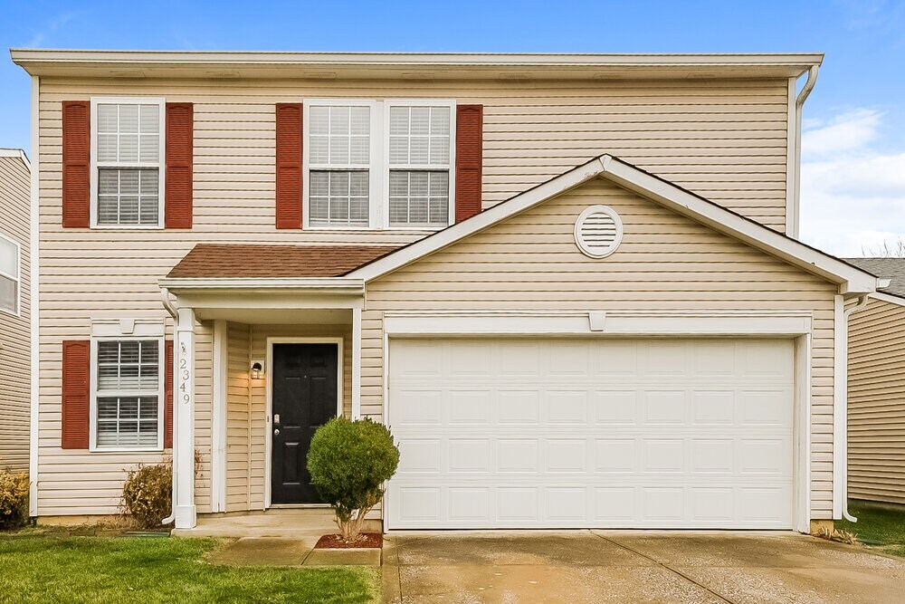 2349 Providence Ct in Greenwood, IN - Building Photo
