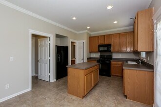 1020 Duck Point Dr in Concord, NC - Building Photo - Building Photo