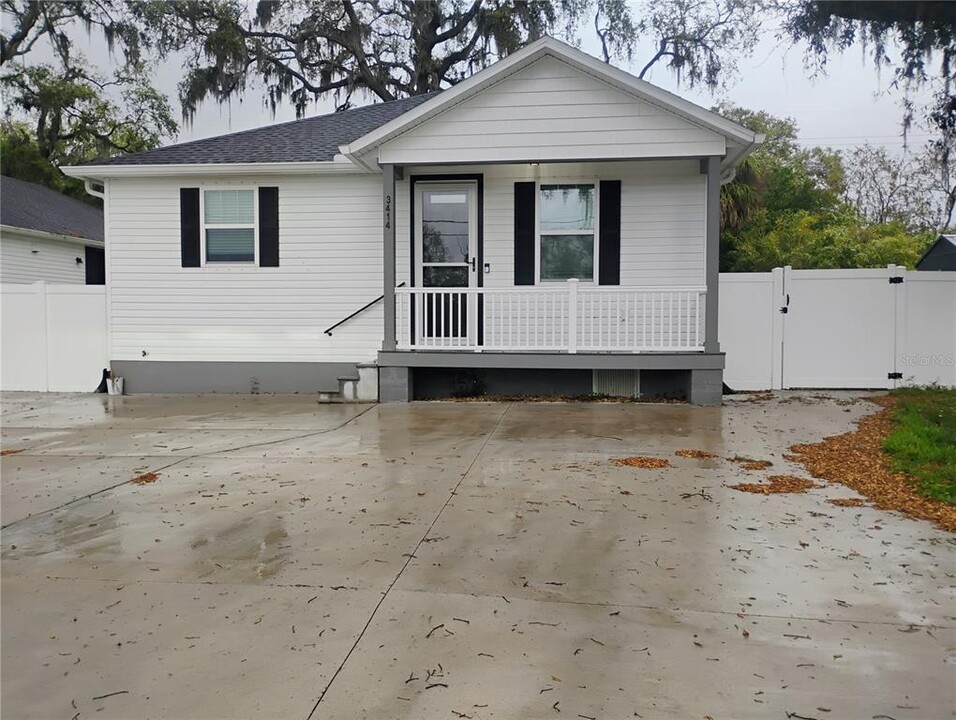 3414 Riverview Dr in Tampa, FL - Building Photo