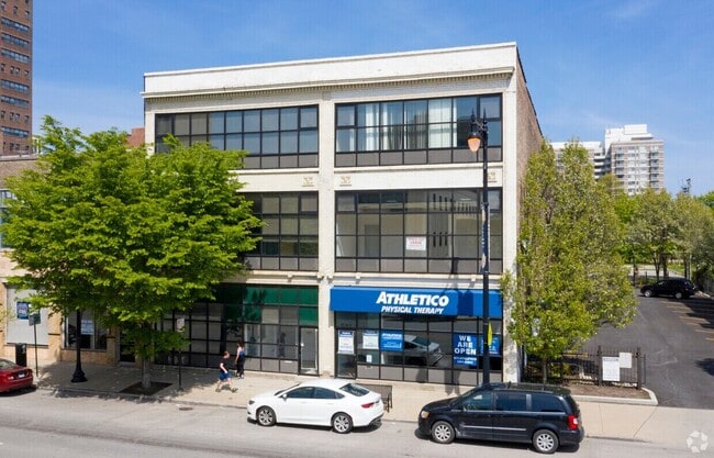 property at 1507 S Michigan Ave