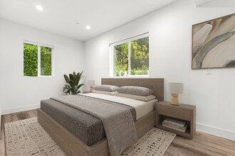 4443 1/2 Auckland Ave in Los Angeles, CA - Building Photo - Building Photo