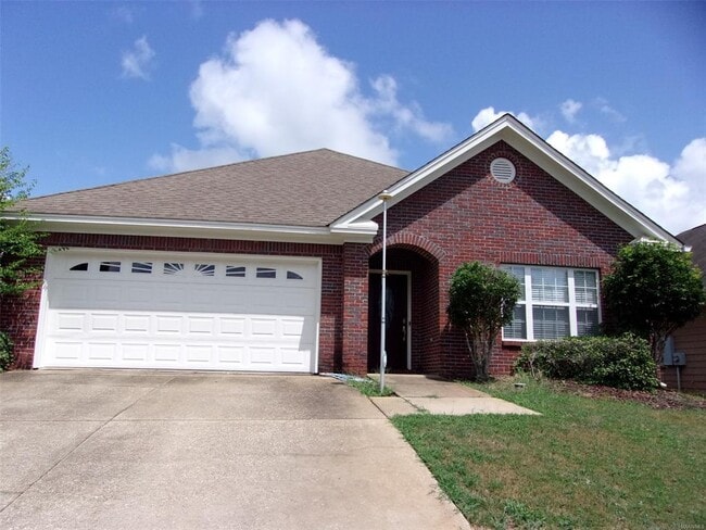 property at 718 Briarcliff Pl