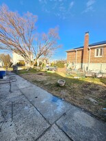 9-08 150th St in Queens, NY - Building Photo