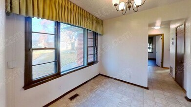 9405 NE 11th St in Midwest City, OK - Building Photo - Building Photo