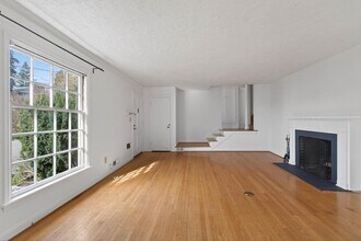 3416 NE 32nd Pl in Portland, OR - Building Photo - Building Photo