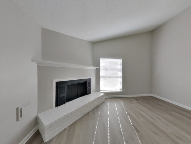 623 Walston Ln in Houston, TX - Building Photo - Building Photo