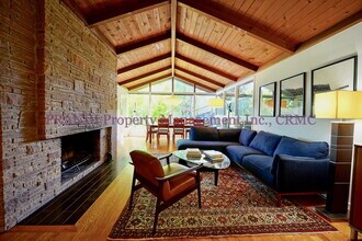 360 Vista Grande in Kentfield, CA - Building Photo - Building Photo