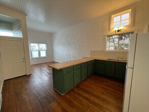 2102 California St-Unit -2106 California ST in Eureka, CA - Building Photo - Building Photo