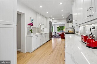 139 Hesketh St in Chevy Chase, MD - Building Photo - Building Photo