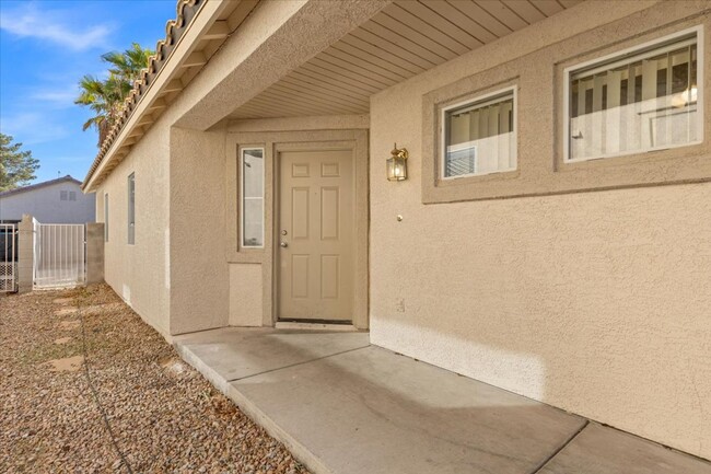 1811 Giant Pine Ave in North Las Vegas, NV - Building Photo - Building Photo