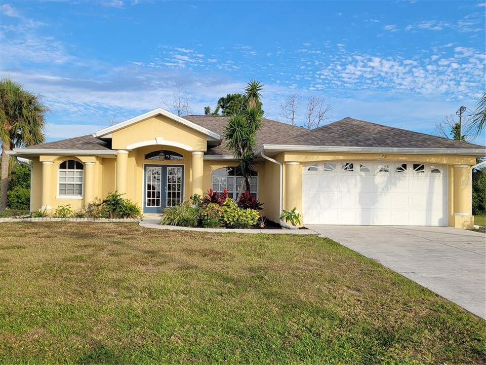 72 Long Meadow Ct in Rotonda West, FL - Building Photo