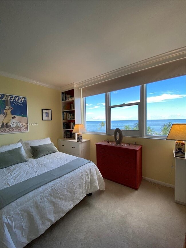 200 Ocean Ln Dr in Key Biscayne, FL - Building Photo - Building Photo