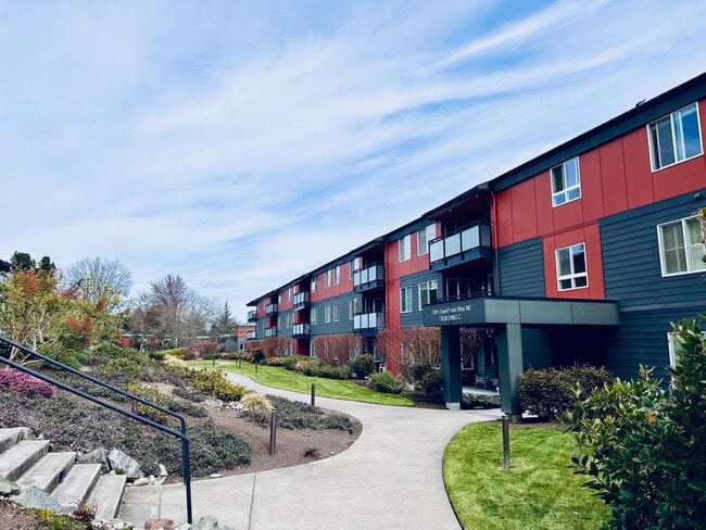 7001 Sand Point Way NE in Seattle, WA - Building Photo - Building Photo