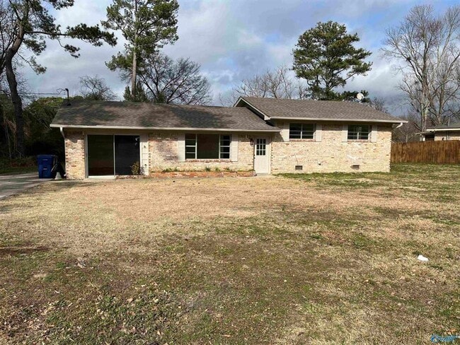 property at 909 Lawrence Ave