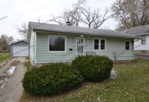205 Algonquin St in Joliet, IL - Building Photo