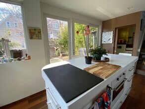 22 Burnside Ave in Somerville, MA - Building Photo - Building Photo