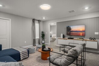 9052 Sommerset Hills Dr in Davenport, FL - Foto de edificio - Building Photo