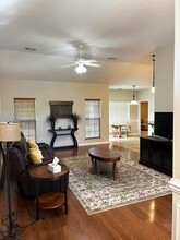 8 River Rock Rd in Savannah, GA - Building Photo - Building Photo