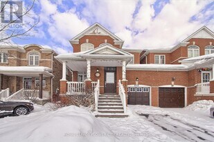 48 Grover Rd in Brampton, ON - Building Photo