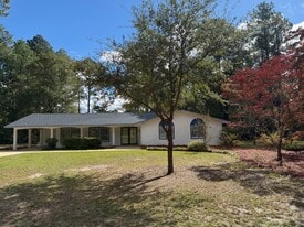 1323 Salem Rd in Hartsville, SC - Building Photo