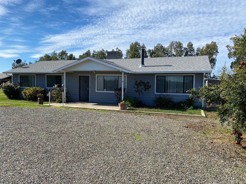 6451 Co Rd 5 in Orland, CA - Building Photo