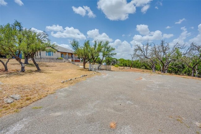 3850 Bell Springs Rd in Dripping Springs, TX - Building Photo - Building Photo
