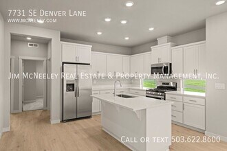 335 SE 8th Ave in Hillsboro, OR - Foto de edificio - Building Photo