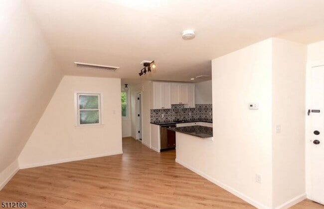 204 Hillside Ave in Glen Ridge, NJ - Building Photo - Building Photo