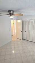 455 Franconia Cir in Greenacres, FL - Building Photo - Building Photo