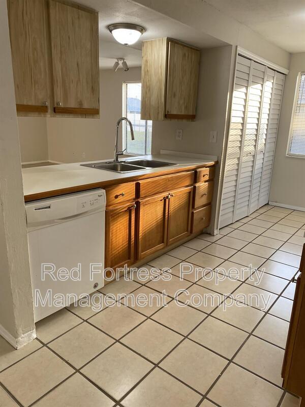 property at 1424 SE 11th St