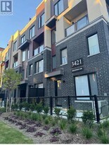 3421 Ridgeway Dr in Mississauga, ON - Building Photo