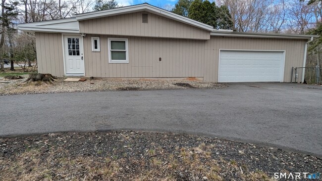 141 Gurleyville Rd in Mansfield, CT - Building Photo - Building Photo