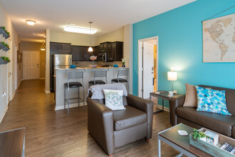Coastal Club Student Living in Conway, SC - Foto de edificio - Interior Photo