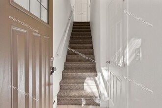 15375 SW Mallard Dr in Beaverton, OR - Building Photo - Building Photo