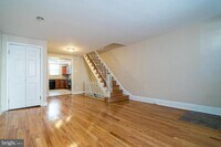 2405 S Warnock St photo'