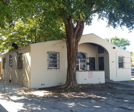 936 NW 29th St in Miami, FL - Building Photo - Building Photo