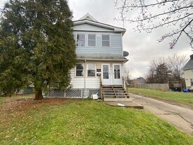 7918 Force Ave in Cleveland, OH - Building Photo