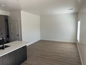 5643 S Duel Ln in Saint George, UT - Building Photo - Building Photo