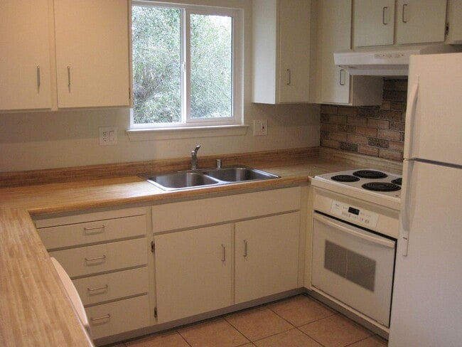 6 Willis Rd in Scotts Valley, CA - Building Photo - Building Photo