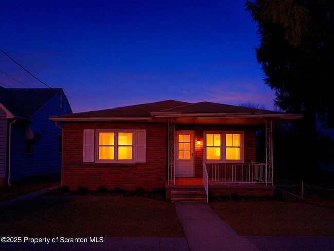 property at 285 Lyndwood Ave