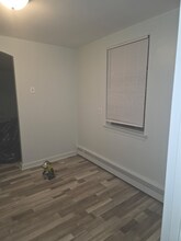 5909 Cottage St in Philadelphia, PA - Foto de edificio - Building Photo