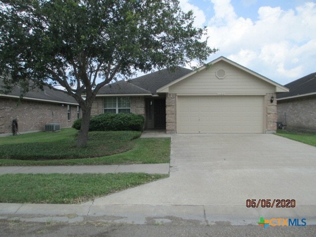 106 Jocelyn Cir in Victoria, TX - Building Photo - Building Photo