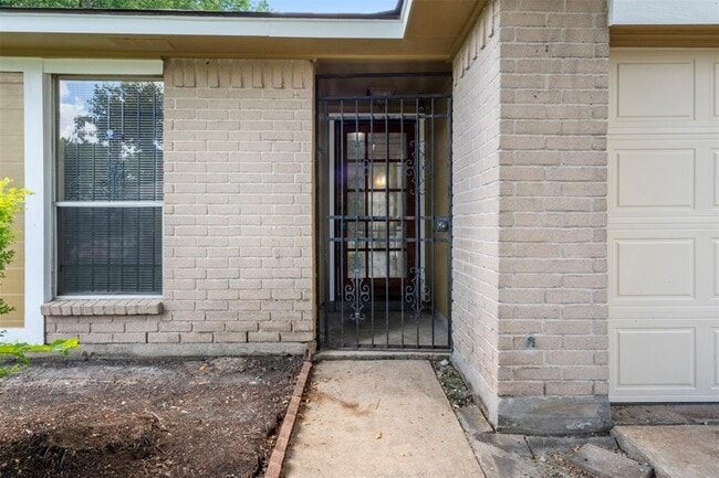 6631 Villarreal Dr in Missouri City, TX - Building Photo - Building Photo