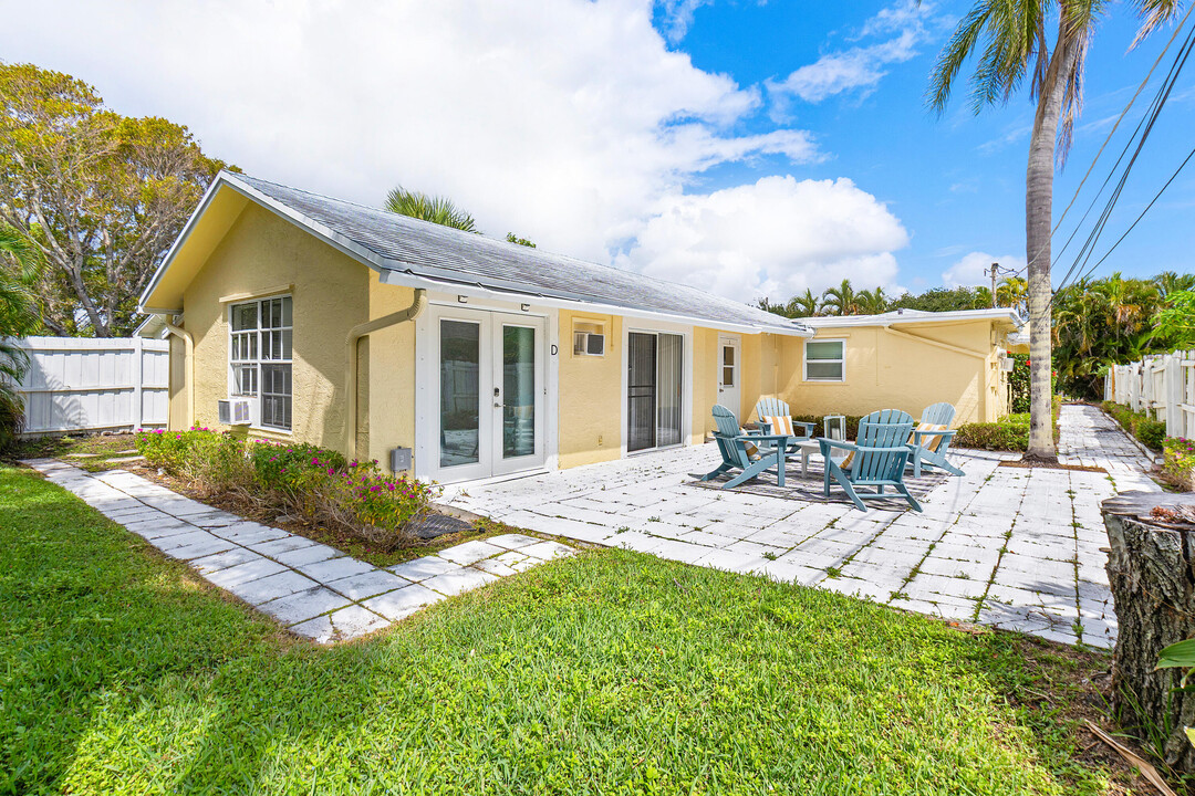 624 Allen Ave in Delray Beach, FL - Foto de edificio