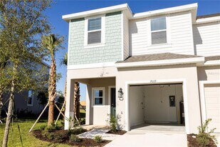 7609 WATERSCAPE Dr in Groveland, FL - Building Photo