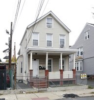 193 Belmont Ave in Paterson, NJ - Building Photo