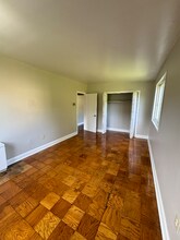 3030 30th St SE, Unit 105 in Washington, DC - Building Photo - Building Photo